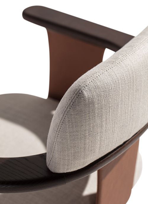 Poltrona girevole Manta D