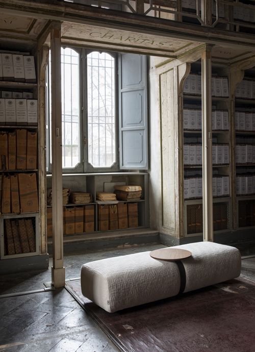 Panca con tavolino Meg Bench
